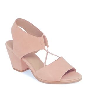 NWT Nordstrom Eileen Fisher Beige/Blush Leather Open Toe Comfort Heels, size 8.5